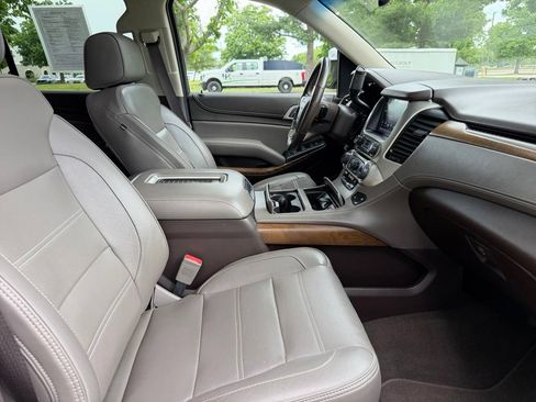 Used 2020 GMC Yukon Denali w/ Open Road Package AWD/4WD image 32