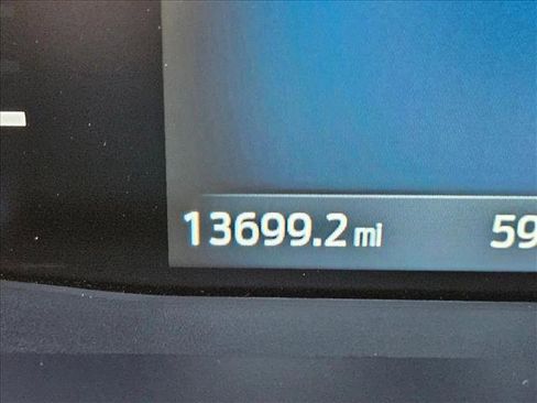 Used 2025 Ford Escape ST-Line image 9