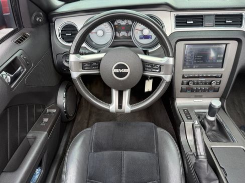 Used 2011 Ford Mustang GT Premium w/ Electronics Pkg RWD image 24