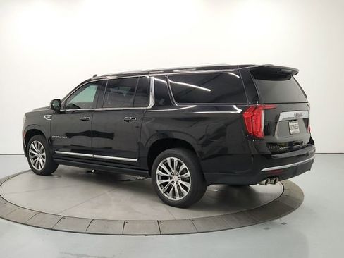 Used 2022 GMC Yukon XL Denali RWD image 5
