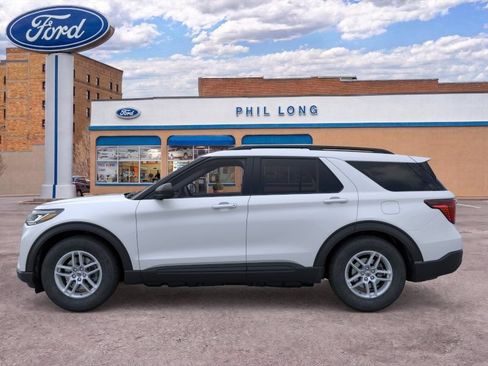 New 2026 Ford Explorer Active RWD image 3
