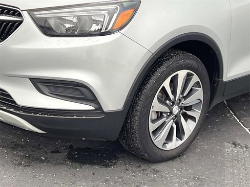 Certified 2022 Buick Encore Preferred w/ Safety Package image 8