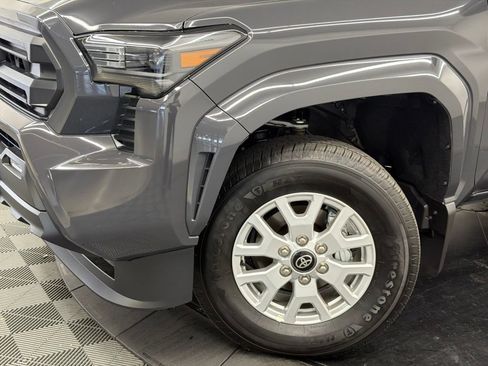Used 2026 Toyota Tacoma SR5 AWD/4WD image 5