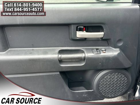Used 2007 Toyota FJ Cruiser 4WD image 11