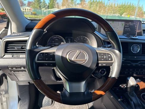 Used 2019 Lexus RX 450h AWD w/ Navigation Package image 10