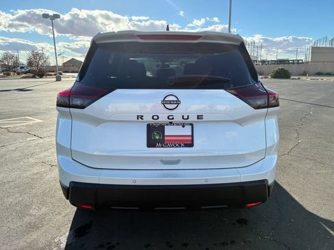New 2026 Nissan Rogue Dark Armor FWD image 5