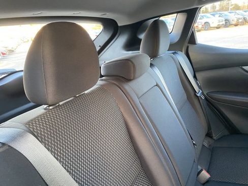 Certified 2021 Nissan Rogue Sport S image 27