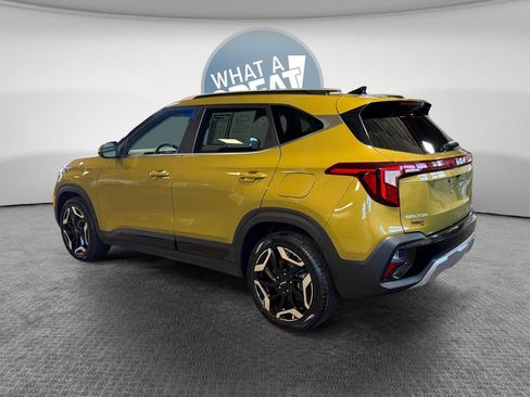 Certified 2024 Kia Seltos SX w/ SX Sunroof Package AWD/4WD image 6