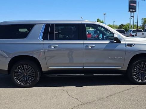 New 2026 GMC Yukon XL Elevation AWD/4WD image 10