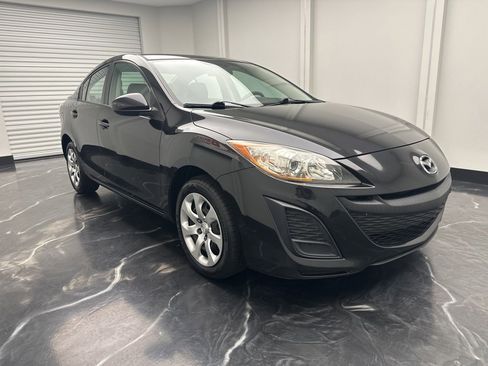 Used 2011 MAZDA MAZDA3 i Sport image 2