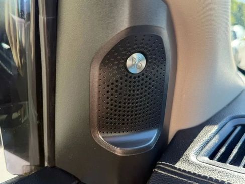 Used 2020 Ford Ranger Lariat w/ Equipment Group 501A Mid image 18