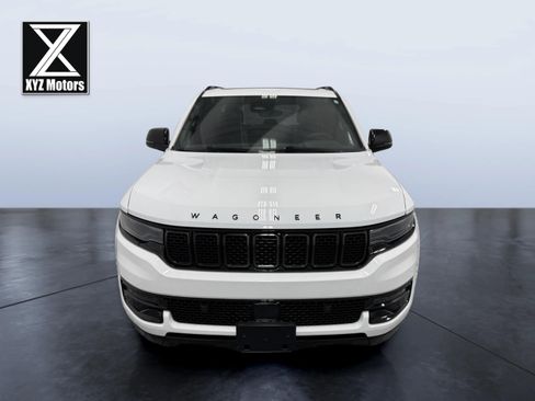 Used 2024 Jeep Wagoneer Series II AWD/4WD image 8