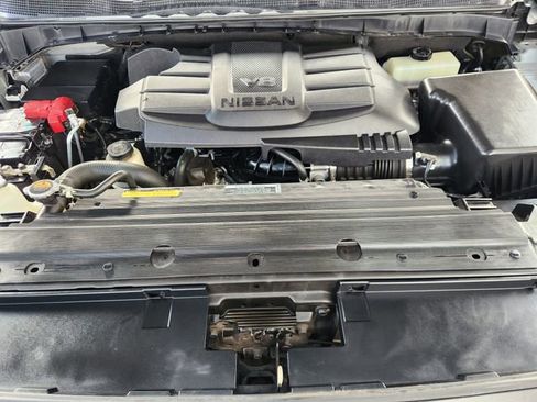 Used 2024 Nissan Titan PRO-4X w/ Pro-4x Convenience Package AWD/4WD image 31