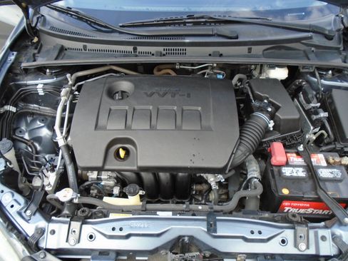 Used 2019 Toyota Corolla SE FWD image 17