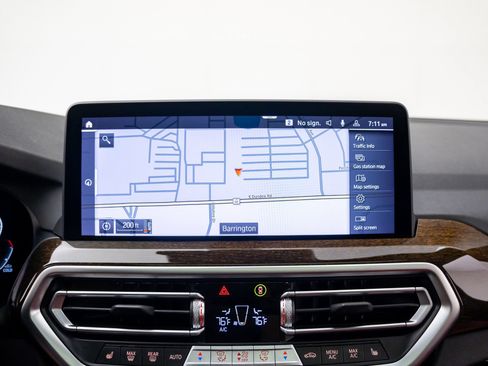 Certified 2025 BMW X4 xDrive30i AWD/4WD image 25