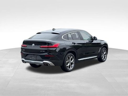 Certified 2024 BMW X4 xDrive30i w/ Premium Package image 9