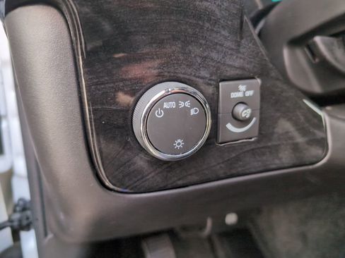 Used 2024 Chevrolet Express 2500 Extended image 17