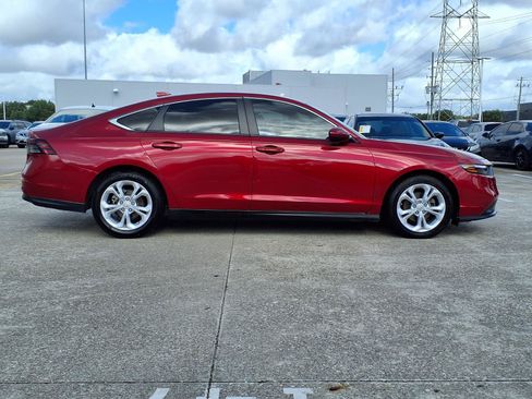 Certified 2023 Honda Accord LX image 24