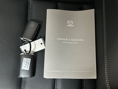 New 2025 MAZDA CX-5 AWD 2.5 S w/ Premium Plus Pkg image 9