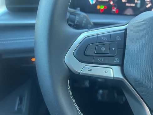 New 2026 Volkswagen Tiguan SE AWD/4WD image 30