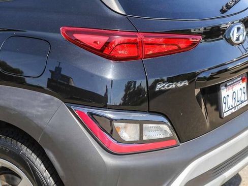 Certified 2022 Hyundai Kona SEL w/ Cargo Package AWD/4WD image 10