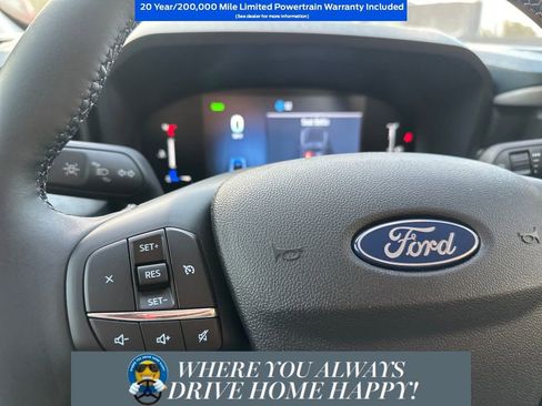 New 2026 Ford Maverick XLT w/ XLT Luxury Package FWD image 14