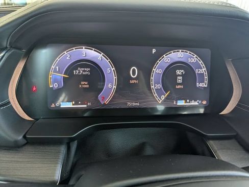 Used 2025 Jeep Grand Cherokee Overland AWD/4WD image 6