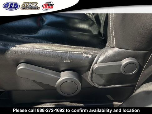 Used 2017 Jeep Wrangler Sahara w/ Connectivity Group image 10