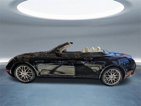 Used 2004 Lexus SC 430 Convertible image 7