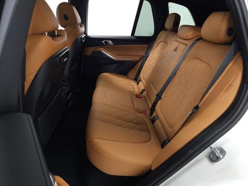 Used 2023 BMW X5 xDrive40i w/ Parking Assistance Package image 38