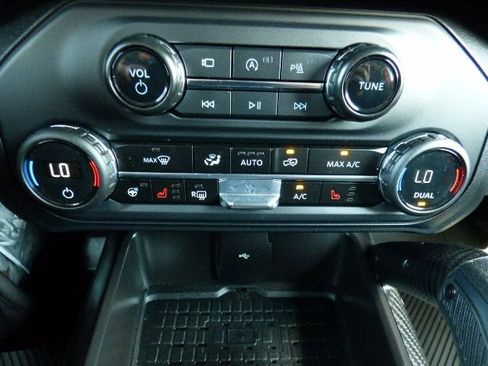 Used 2024 Ford Bronco Raptor w/ Interior Carbon Fiber Pack 6 AWD/4WD image 34