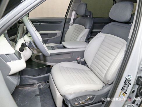 New 2026 Kia EV9 Land image 4