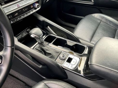 Used 2023 Kia Telluride LX image 16