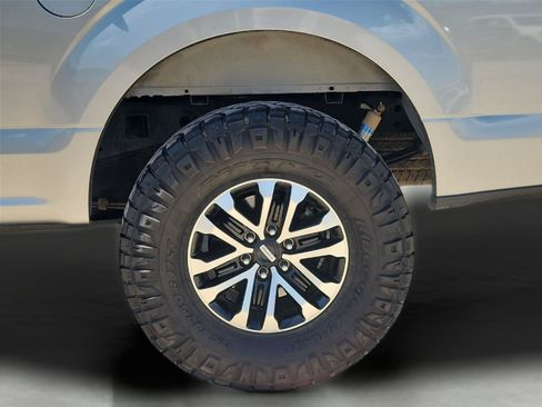 Used 2020 Ford F150 XLT w/ Equipment Group 302A Luxury AWD/4WD image 31