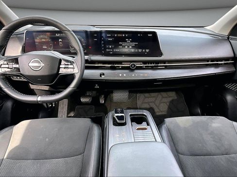 Used 2024 Nissan Ariya FWD image 8