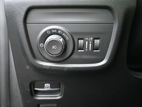 New 2026 Jeep Grand Cherokee L Limited AWD/4WD image 17