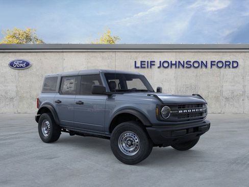 New 2025 Ford Bronco 4-Door image 7