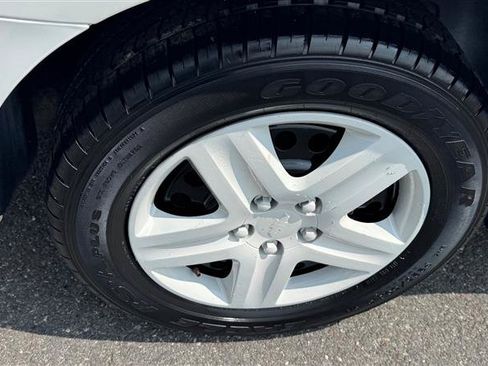 Used 2009 Chevrolet Impala LS FWD image 22