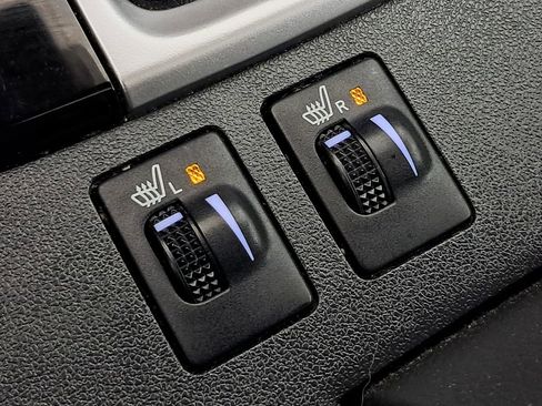 Used 2019 Toyota Highlander SE image 31