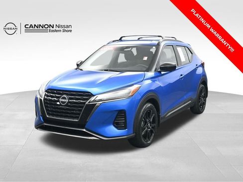 Used 2024 Nissan Kicks SR w/ Exterior Package image 1
