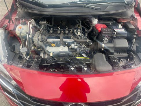 Used 2025 Nissan Versa SV image 32