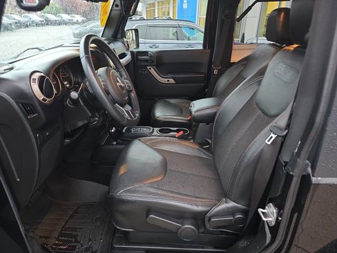 Used 2017 Jeep Wrangler Sahara image 17