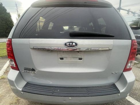 Used 2012 Kia Sedona EX w/ Luxury Pkg FWD image 6