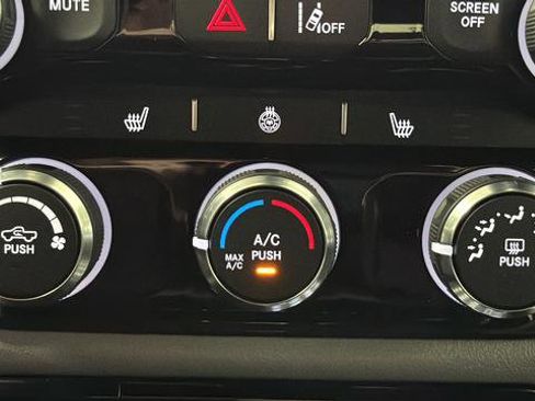 Used 2025 RAM 1500 Big Horn AWD/4WD image 17