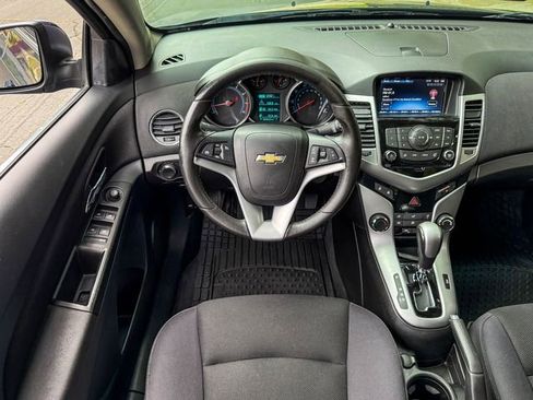 Used 2013 Chevrolet Cruze LT w/ Technology Package FWD image 31