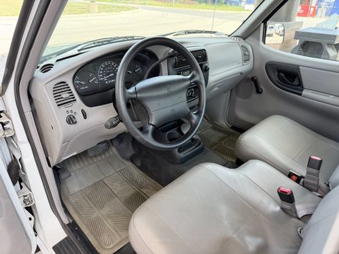 Used 2000 Ford Ranger XL RWD image 13