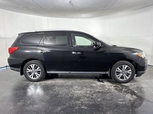 Used 2019 Nissan Pathfinder SL image 13