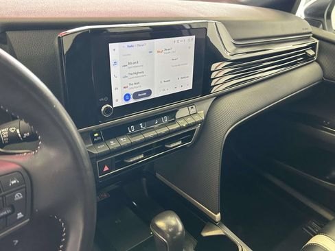 Used 2025 Toyota Camry SE FWD image 21