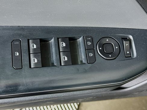 Used 2025 Kia K4 LXS image 15