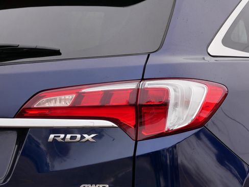 Used 2018 Acura RDX w/ Tech & AcuraWatch Plus Pkg image 17